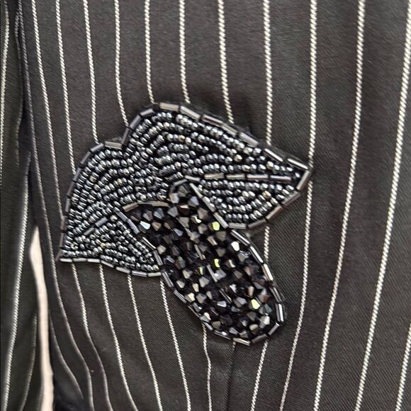 Romeo and Juliet  Pinstripe Couture Women's Blazer Size Medium - Picture 5 of 6